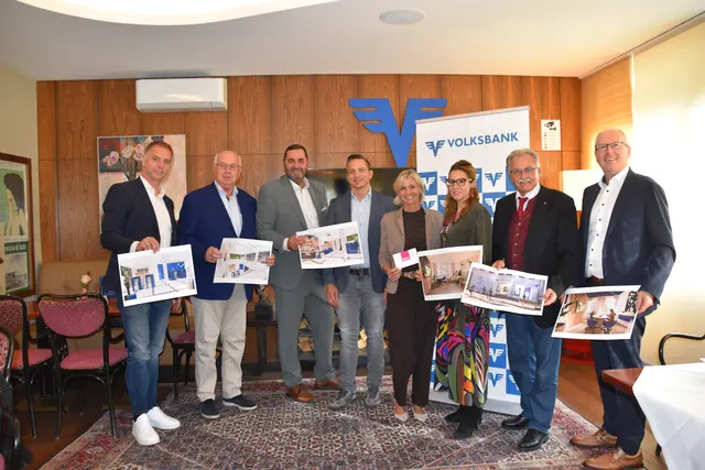 Markus Kainz (Filialleitung Baden), DI Roland Nemetz (Architekt), Raimund Kössler (Volksbank Regionaldirektor), Robert Gschwantner (Volksbank), Evelyn Weber (BIPA Vertriebsdirektorin), Bgm. Carmen Jeitler Cinelli, Franz Gartner &amp; Günter Alland (VB Baden Beteiligung e.Gen.) | Foto: Mirjam Preineder
