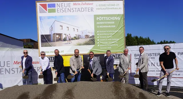 Mit dem offiziellen Spatenstich fiel - in der Zehentstraße 31 in Pöttsching -  der Startschuss für ein neues Wohnbauprojekt der Neuen Eisenstädter. | Foto: MeinBezirk/Barbara Babonitsch-Diewald
