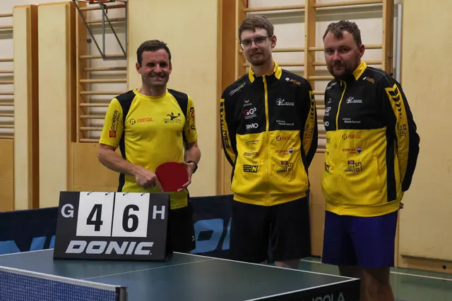 Reinhard Pleßl, Daniel Basnar und Jan Dvorak beim Heimsieg. | Foto: Union Horn - Sektion Tischtennis