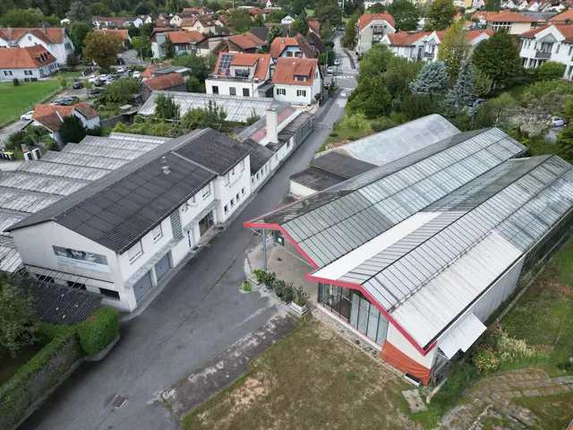Auf dem rund 5.000 Quadratmeter großen ehemaligen Areal des Betriebs Blumen Renat-Köberl soll das neue Feuerwehrhaus der FF Frohnleiten entstehen. | Foto: Robert Rabensteiner
