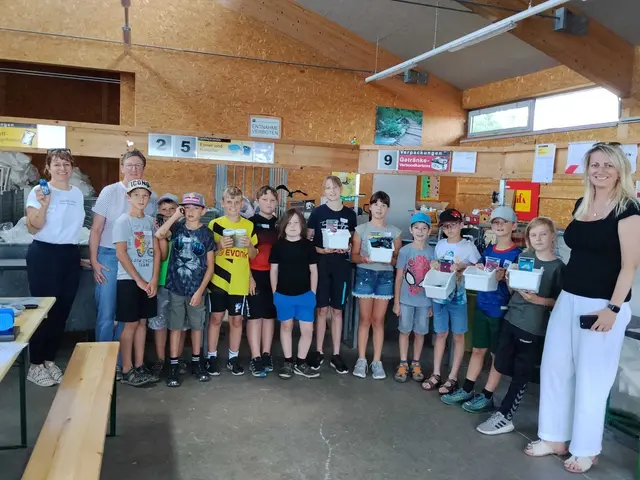 Beim BAV wurde ein Handyzerlegeworkshop durchgeführt. | Foto: BAV/Leader mitten im Innviertel