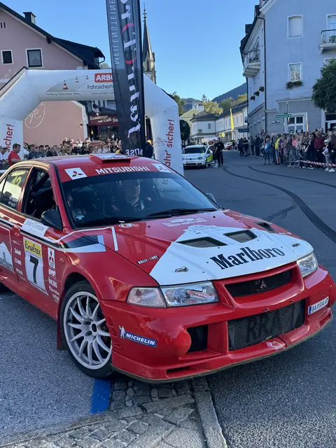 Die Austrian Rallye Legends machten bereits zum zwölften Mal in der Gesäuseregion Station. | Foto: Mader