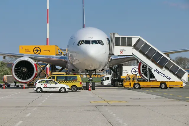 Beschluss gefasst: Das Land Oberösterreich übernimmt die Anteile der Stadt Linz am Flughafen Linz. | Foto: Flughafen Linz GesmbH