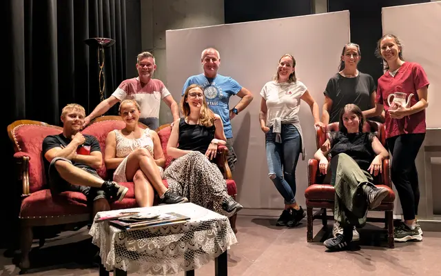 Das Ensemble der Melachbühne Sellrain freut sich auf die Premiere und auf viele Besucher. | Foto: Melachbühne