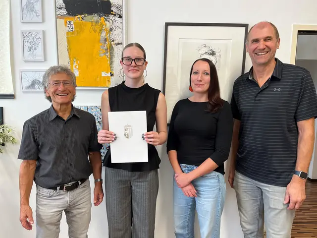 Bgm. Sepp Wall-Strasser, Anja Brandstetter-Aichhorn, Lehrlings-Beauftragte Barbara Pauser und Amtsleiter Franz Gstöttenmair | Foto: Stadtgemeinde Gallneukirchen