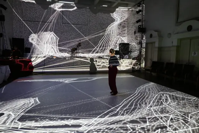 Performancekunst im Kunsthaus Urhof20. | Foto: Daphne von Schrader