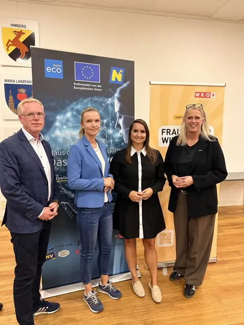 v.l. Christoph Jarisch (Haus der Digitalisierung), Erika Schwaiger (ecoplus GmbH), Julia Eisner (Women in AI), Vera Sares (Landesvorsitzende von Frau in der Wirtschaft NÖ). | Foto: WKNÖ