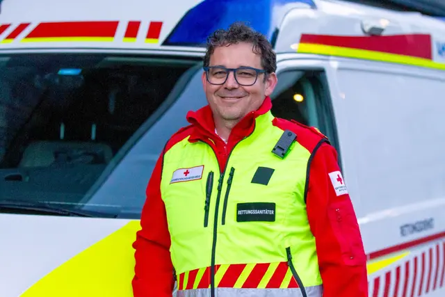 Robert Oberascher, Kolonnenkommandant Salzburg Stadt, freute sich über ein erfolgreiches Fortbildungslager. | Foto: Rotes Kreuz Salzburg / Jakob Knoll