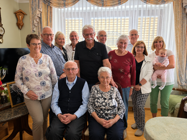 Viele Gratulanten kamen, um mit Klemens Steiner zu feiern.  | Foto: Gemeinde
