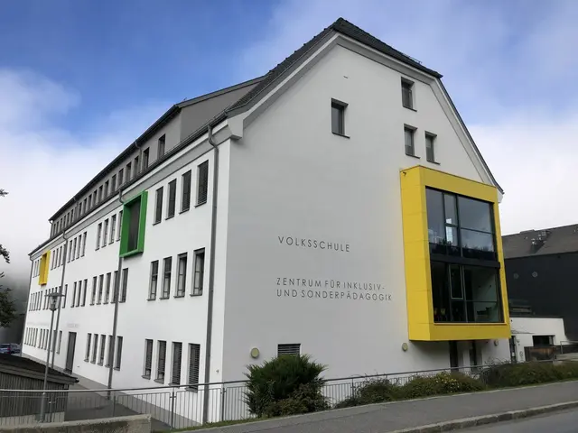 Das KFV (Kuratorium für Verkehrssicherheit) und die AUVA (Allgemeine Unfallversicherungsanstalt) erarbeiteten mit und für die Volksschule Tamsweg einen Schulwegplan | Foto: KFV (Kuratorium für Verkehrssicherheit)