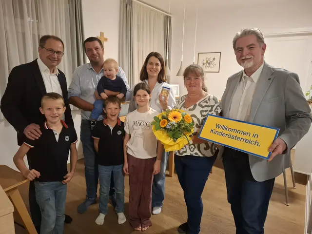 Der kleine Ludwig Dunkl erhielt das 29. ÖAAB-Geburtengeschenk. | Foto: ÖAAB Röschitz