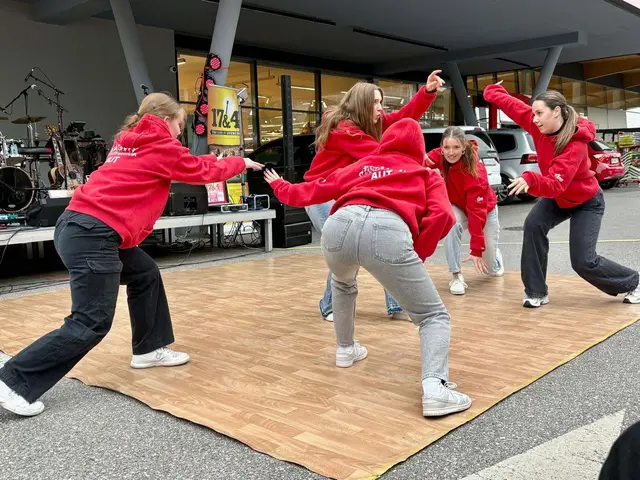 Auch Tanzgruppen treten wieder auf | Foto: SPÖ Hart bei Graz