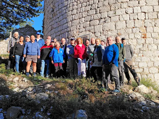  Die "Starhemberger" trafen sich zum Aktionstag auf der Burg Starhemberg. | Foto: Ing. Werner Holy
