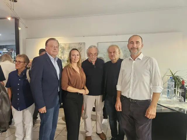 Ausstellungseröffnung: Kurator Johann Farkas, Vizebürgermeisterin Olivia Kaiser, Wolfgang Horwath, Siegi Kleinl und Bürgermeister Harald Kahr | Foto: Johann Farkas