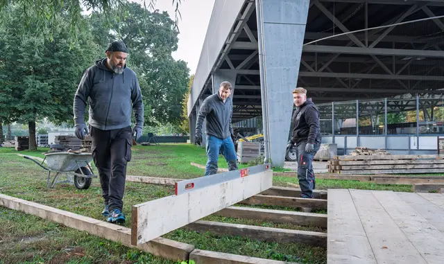 Bis zur Eröffnung am 12. November wird wieder der rund 330 Meter lange Rundkurs entstehen. Derzeit laufen bereits die Aufbauarbeiten.
 | Foto: Stadt Salzburg/Alexander Killer