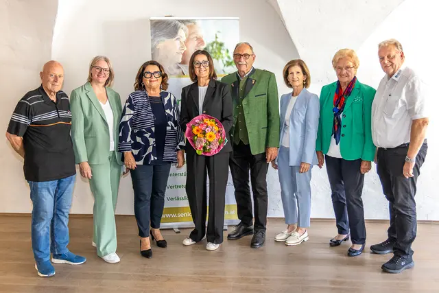 Andrea Pecile (4.v.l.) wurde zur neuen Obfrau des Seniorenbunds Feldkirchen gewählt. | Foto: Stadtgemeinde Feldkirchen