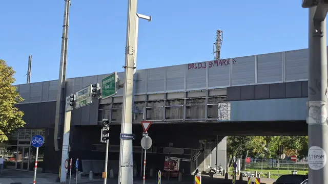 29.09.2026 Blick vom Praterstern. Aber jetzt gehe ich noch auf den Bahnsteig und schaue mir das von oben an,