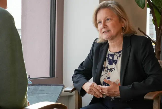 Katharina Seifert-Prenn (SPÖ) wird für die Bezirksentwicklung zuständig sein. Aktuell in Arbeit ist das Grätzl rund um die Mariannengasse.  | Foto: Andreas Pölzl/MeinBezirk