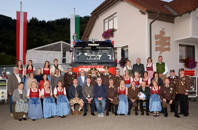 Am vergangenen Wochenende erfolgte bei der FF Picheldorf die Fahrzeugsegnung des neuen LKW-A. | Foto: FF Picheldorf