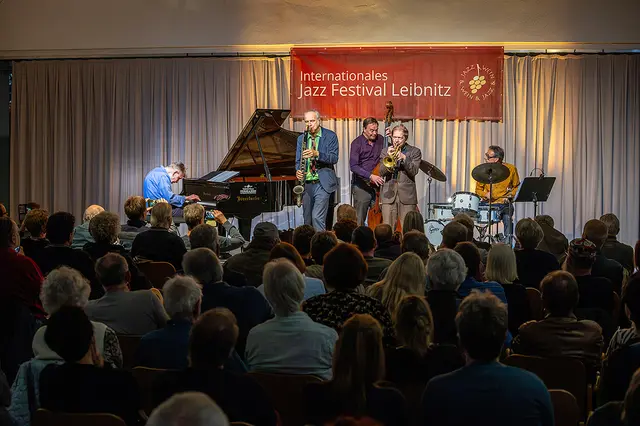 Zu Gast am Freitag im Alten Kino Leibnitz: das genial-exzentrische "Quintett Monk’s Casino" | Foto: Peter Purgar