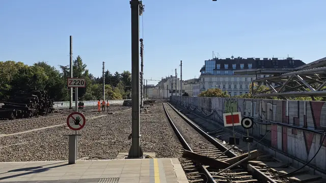 29.09.2026 Blick auf die Baustelle vom Bahnhof Praterstern