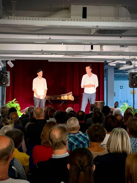 „Der neue Raum ist für uns ein weiterer Schritt, um Ideen sichtbar zu machen, Menschen zusammenzubringen und gemeinsam Zukunft zu gestalten“, betonen die beiden Gründer des Vereins, Christoph Krammer und Martin Weber. | Foto: Gute Geschichte