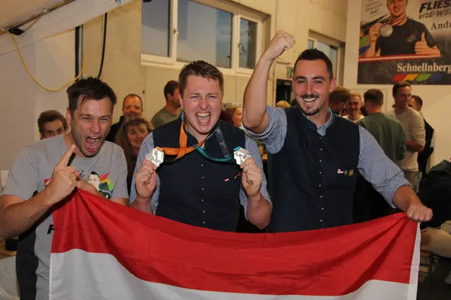 Robert Schnellnberger mit Andreas Landl und Andreas Stiegler (v.li.).