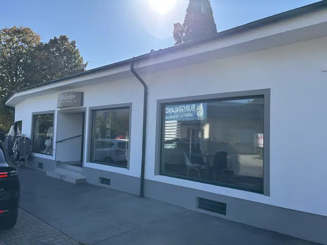 Im neuen und modernen Look präsentiert sich seit Montag die Filiale in Siegendorf.  | Foto: Sandra Koeune / MeinBezirk