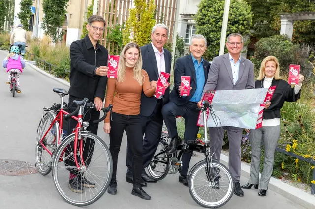 Die Stadt Wien präsentiert eine neue Radkarte, die für Bewohnerinnen und Bewohner sowie Besuchende der Bezirke Floridsdorf und Donaustadt gemacht ist. | Foto: Christian Fürthner/ SPÖ