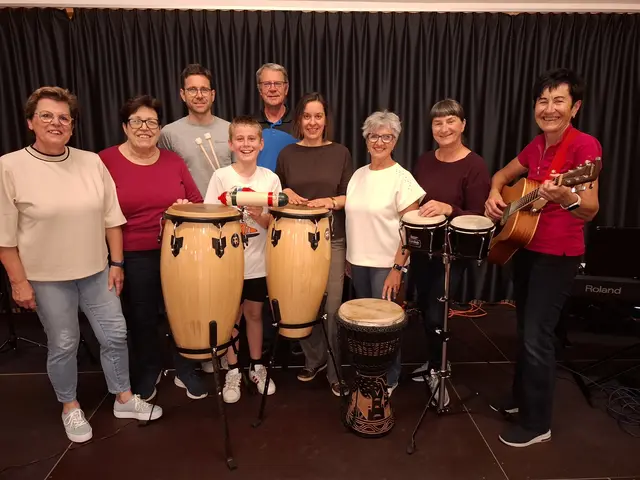 Pop trifft Afrika heißt es am Samstag, 10. Oktober 2026, um 19 Uhr im Haus der Musik in Pabneukirchen mit den SingKids und der Drum Crew. Veranstalter sind die SchonSoNetten, der Frauenchor der Liedertafel Pabneukirchen unter der Leitung von Christa Hochgatterer. Mit dabei ist erstmals ein Kinderchor. Der Eintritt ist frei.  | Foto: Zinterhof
