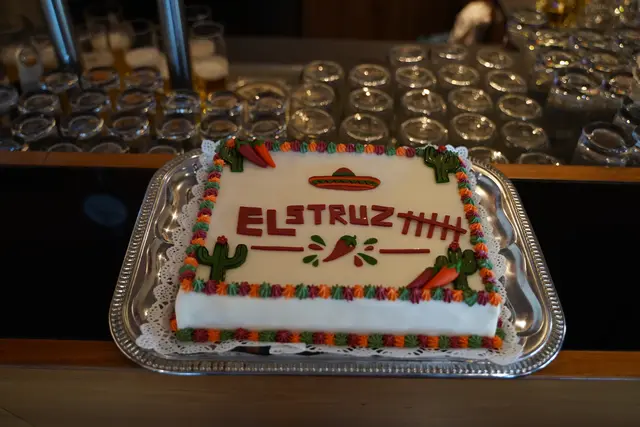 Geburtstagstorte zur Eröffnung. | Foto: Evi Leutgeb