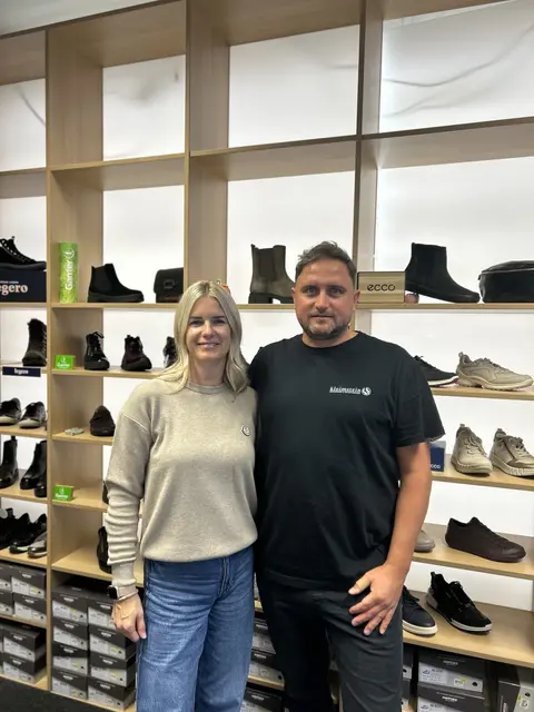 Als Familienunternehmen in vierter Generation vereinen Michi und Horst Kloimstein handwerkliches Können, modernste Technik und umfassende Beratung in ihrem Geschäft in der Hauptstraße 67.  | Foto: Kloimstein