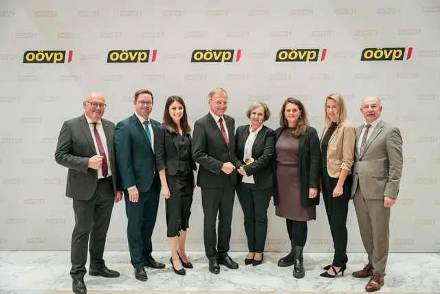 Florian Hiegelsberger (2.v.l.): „Viele Stunden, die Freiwillige leisten, sieht niemand. Und trotzdem sind genau diese Stunden entscheidend dafür, dass Gemeinschaft funktioniert.“ | Foto: OÖVP Bezirk Grieskirchen