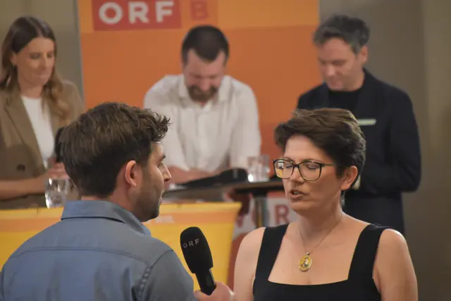 Christoph Hellmann im Gespräch mit Julia Stipsits | Foto: MeinBezirk/Michael Strini