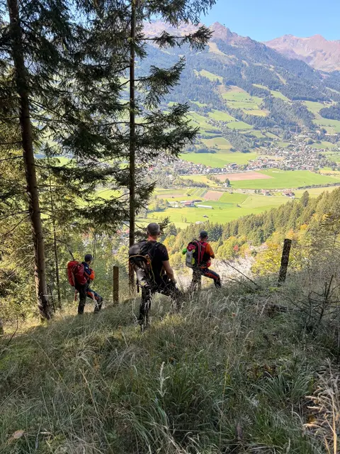 Zur Mittagszeit vernahm eines der Suchteams Hilferufe aus einem Gebiet in der Gadauner Schlucht. | Foto: Bergrettung Bad Hofgastein/Bergrettungshunde