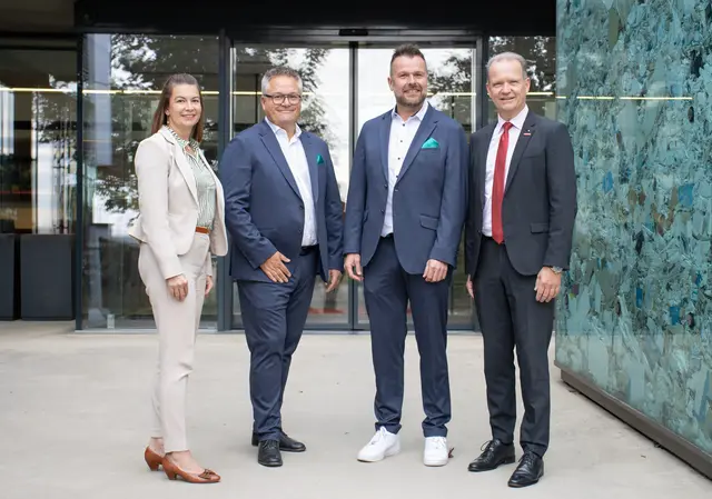 Gehen künftig einen gemeinsamen Weg: Stefanie Köberl (Segmentleiterin Österreich Saubermacher), Martin Kladensky (QUABUS), Christoph Hofstadler (Geschäftsführer QUABUS) und Manfred König (Geschäftsleiter Kanal Saubermacher) (v. l.) | Foto: Saubermacher