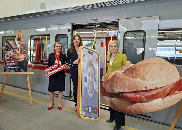 Im Frühjahr fragte man gewisse Gäste: "Host kan Genierer?!". Man wollte so für mehr Awarness, auch beim Thema Essen in U-Bahnen, sorgen. Ein generelles Essensverbot in Bim und Bus ist jedoch weiter kein Thema. | Foto: APA-Images / APA / JUDITH HASELMAYER