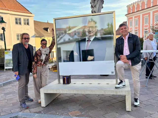 Landesinnungsmeister Christian Schörg, Stadträtin Barbara Stark und Emil Jovanov. | Foto: Markus Kahrer