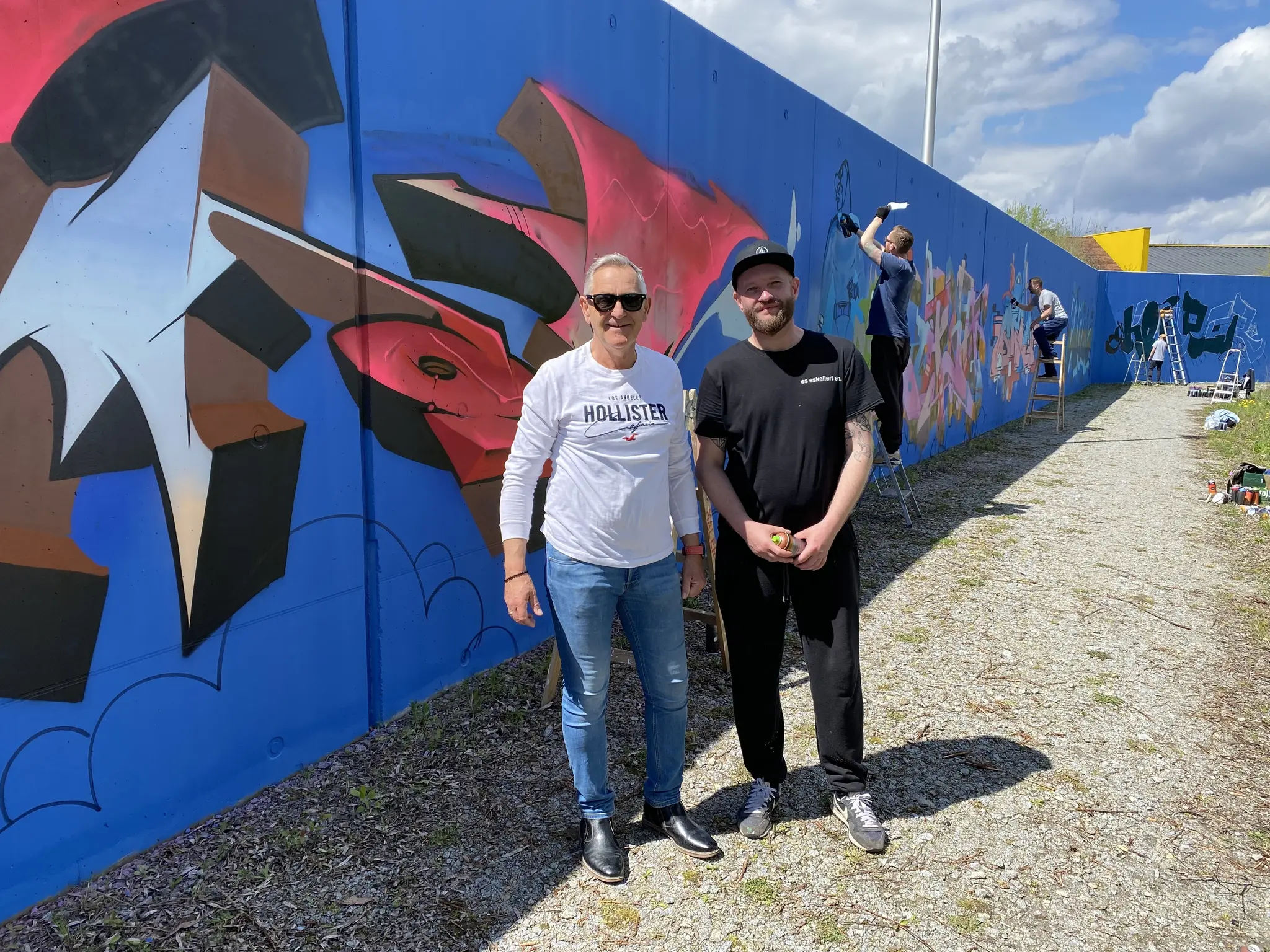 Graffiti-Projekt: Schärdinger Hochwasserschutzwände werden zum Kunstwerk - ...