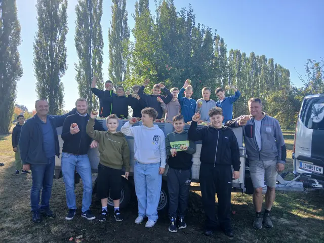 Zum Apfelklauben trafen sich kürzlich die Schülerinnen und Schüler der MS Ehrenhausen, um ihr eigenes Pausengetränk zu erzeugen. | Foto: MS