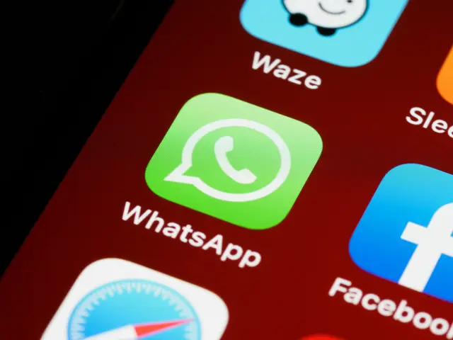 Warnung vor WhatsApp-Betrug | Foto: unsplash.com/@brett_jordan