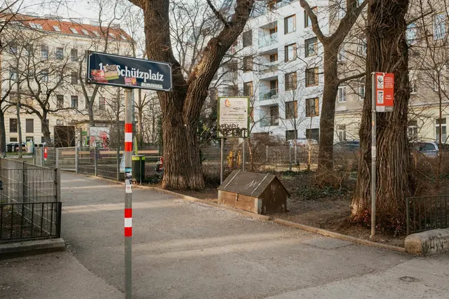 Der H.-C.-Artmann-Park soll schon bald umgestaltet werden. Hierfür wird die Bezirksbevölkerung mit einbezogen. | Foto: GB_Dutkowski