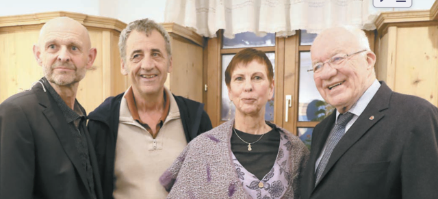 Ausstellungseröffnung mit Hannes Niederlechner, Kulturstadtrat Christoph Sailer, Hilde Chistè und Altlandeshauptmann Herwig van Staa. | Foto: Hilde Chistè.