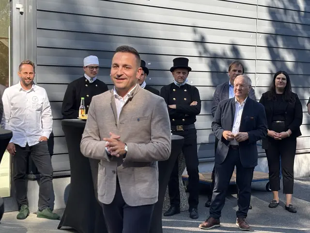 Die Bildungsmesse ist für Michael Wagner und alle Mitwirkenden ein wichtiger Zukunftsfaktor, der Bildung, Betriebe und Jugendliche erfolgreich zusammenbringt. | Foto: MeinBezirk/Gerda Sammer-Schmidt