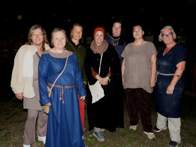 Das Keltendorf Mitterkirchen war auch heuer 2026 wieder bei der Langen Nacht der Museen dabei. Das Veranstalterteam.  | Foto: Robert Zinterhof