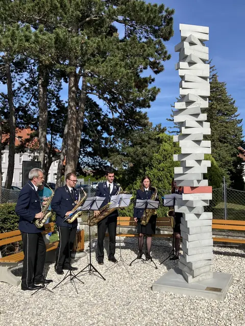 Gedenkstele in Hirtenberg | Foto: Stockmann
