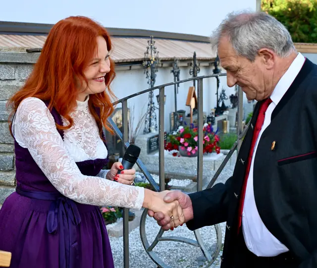 Landesrätin Cornelia Hagele zeigte sich begeistert und gratulierte zur Fertigstellung des Gebäudes. | Foto: Hassl