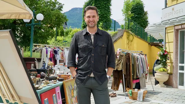 Richard Deutinger beim Flohmarkt in Bad Ischl. | Foto: ServusTV/Degn Film/Barbara Meikl