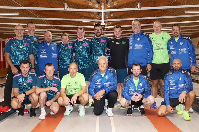 Gemeinschaftsfoto KSK Klagenfurt-Magdalensberg &amp; SK FWT-Composites Neunkirchen