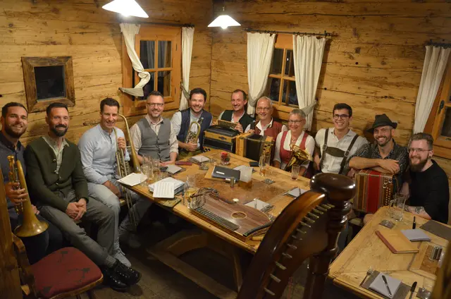 Beste Stimmung und a fesche Musi wurde beim Musikantenstammtisch im Stroblhaus geboten.  | Foto: Maria Astner